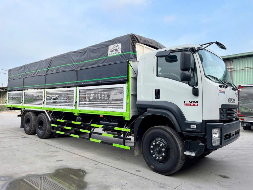 XE TẢI ISUZU 3 chân FVM60WE5 15 TẤN