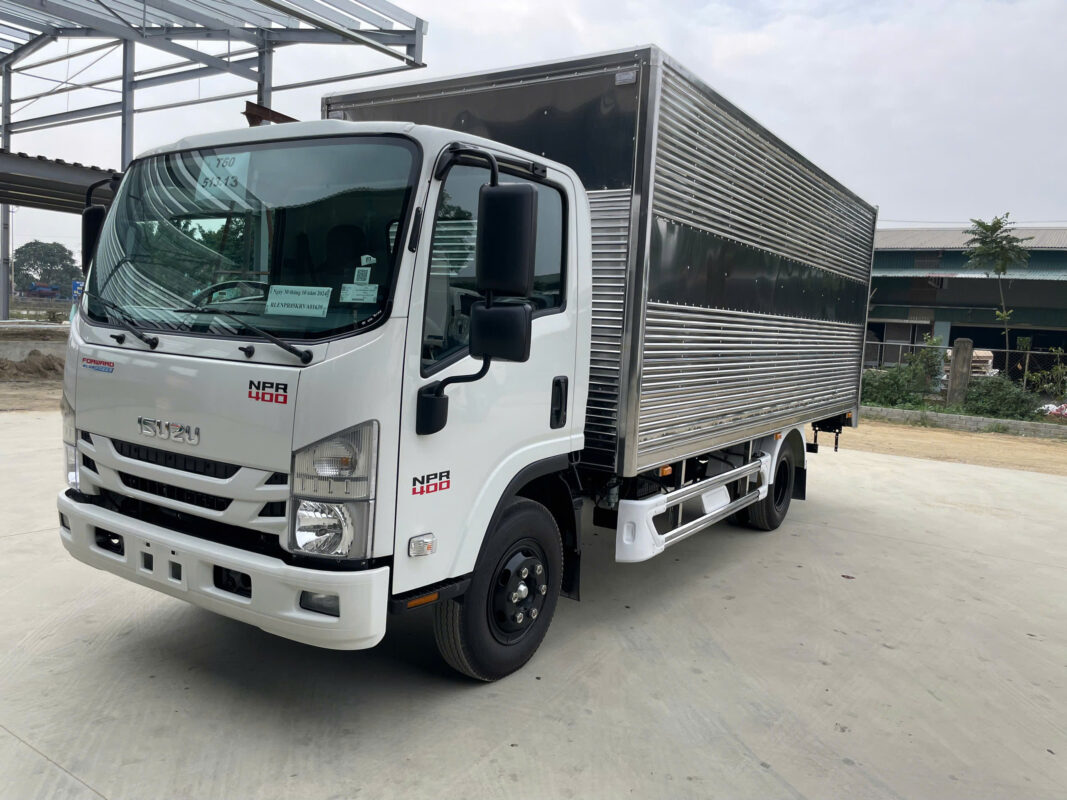 Xe Tải Isuzu NPR85KE5 3.5 Tấn Thùng Kín