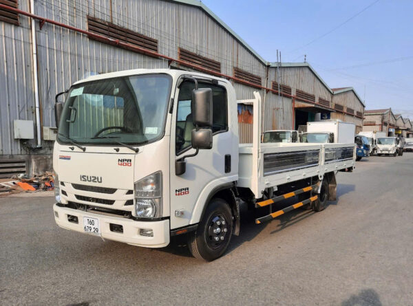Xe Tải Isuzu 4.2 Tấn NPR85KE5 Thùng Lửng