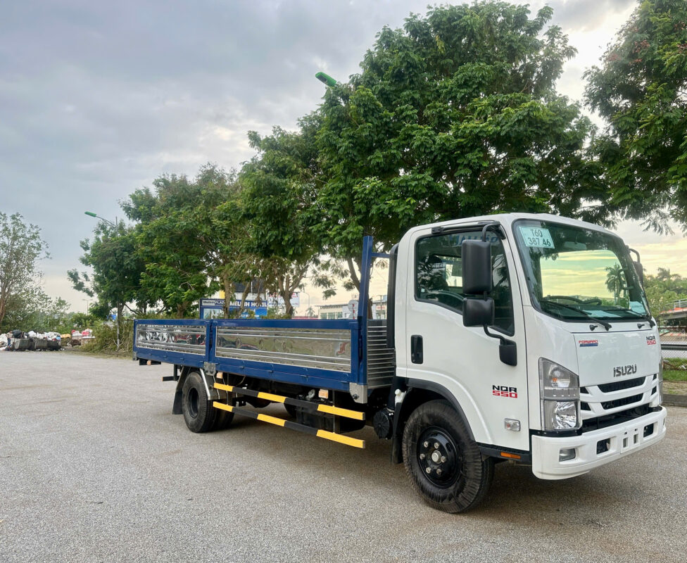 Xe Tải Isuzu 6 Tấn NQR75ME5 Thùng Lửng